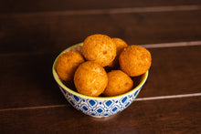 Carregar imagem no visualizador da galeria, Saint Coxinha's Family Recipe - Ground Beef Croquette - Just Warm it! (5 packs)